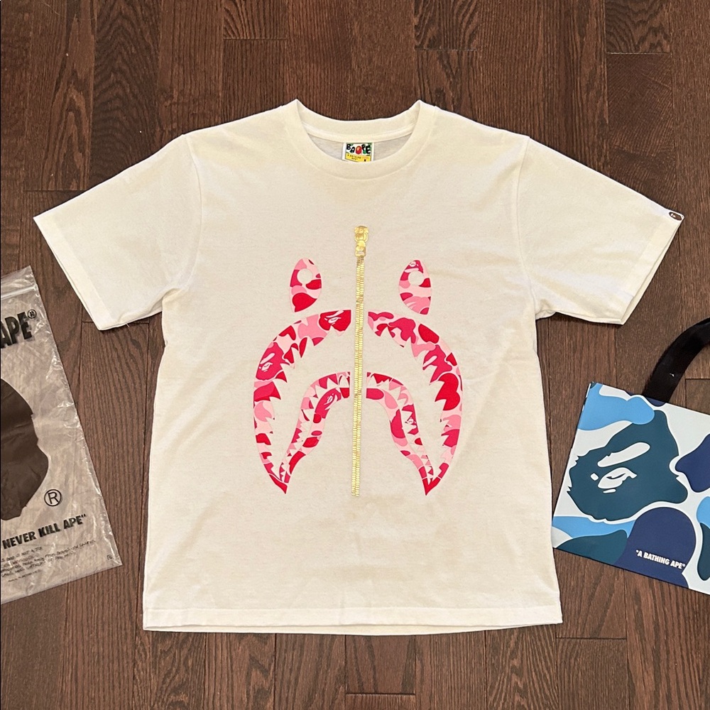A Bathing Ape t-shirt ladies medium